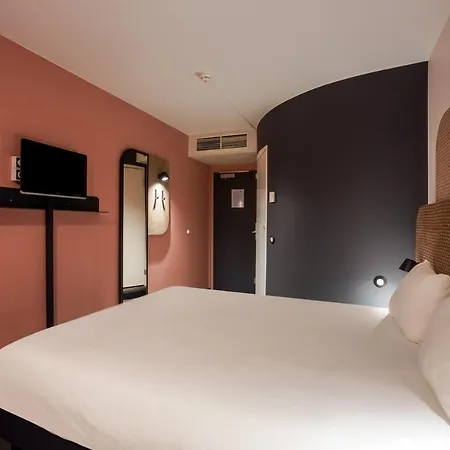 Paris Nord 2 Cdg Aeroport Hotel 3*