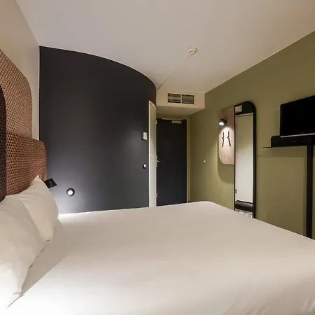 Paris Nord 2 Cdg Aeroport Hotel 3*